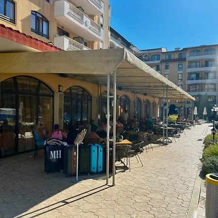 Διαμέρισμα Royal Sun Premium *