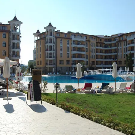 роял сън премиум Apartmán *